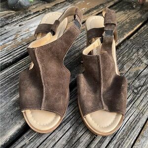 Barbara Barbieri Brown Suede Wedge Heel Sandals Size 8 Italy Cutout Shoes Womens